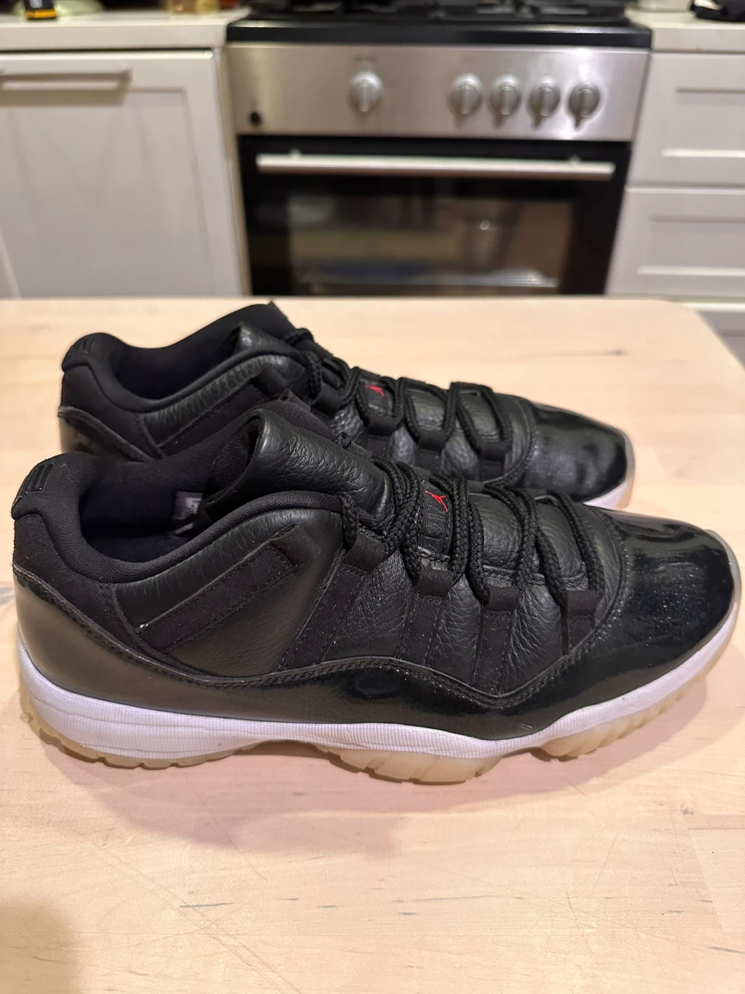 Air Jordan 11 Retro Low 72-10 - photo 5
