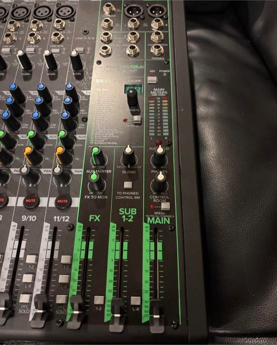 Mackie ProFX12v3 12-Channel FX Mixer - photo 3