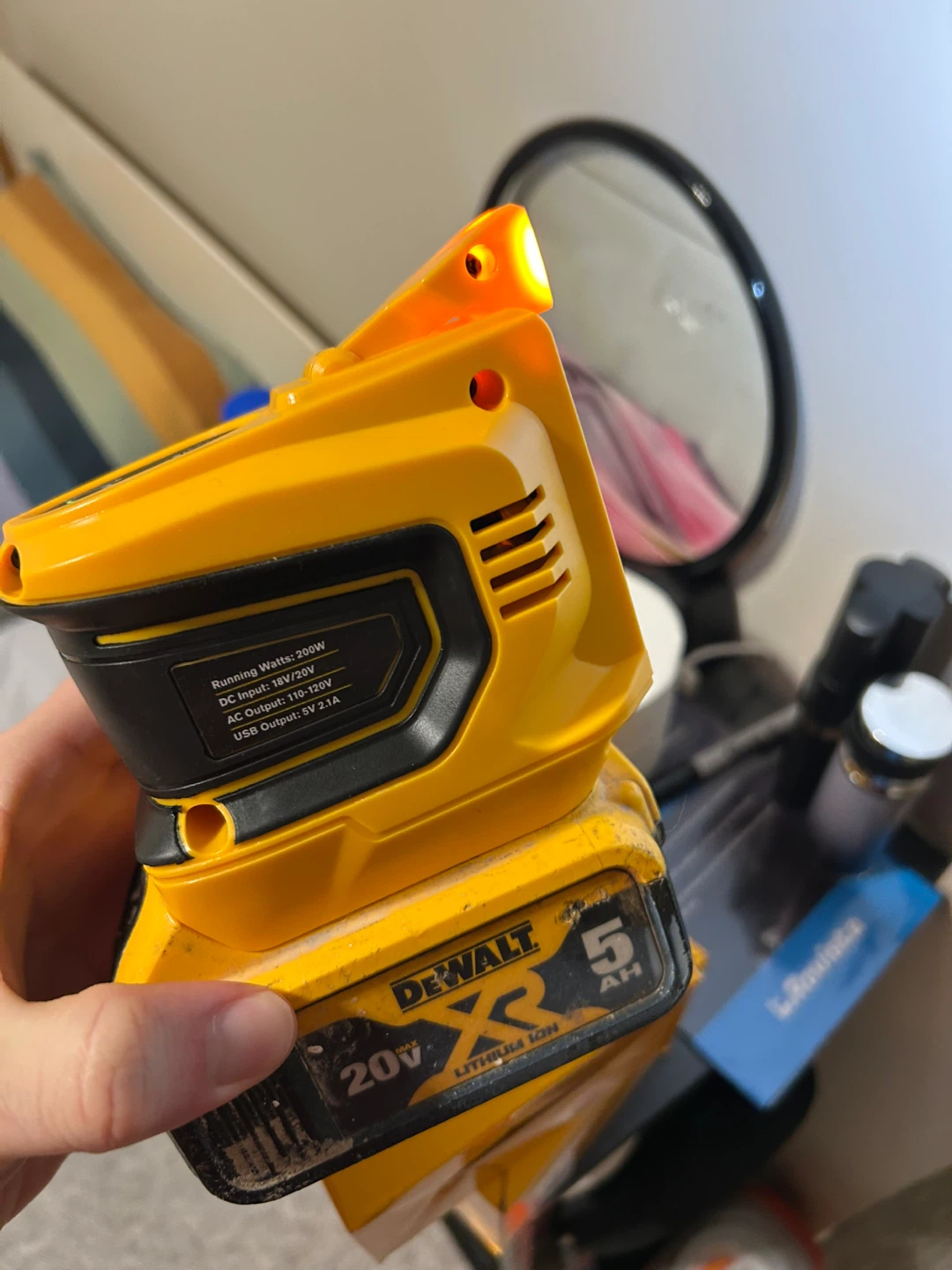 DeWalt inverter - photo 4
