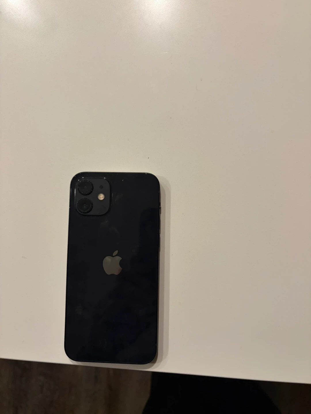 Apple iPhone 12 - photo 3