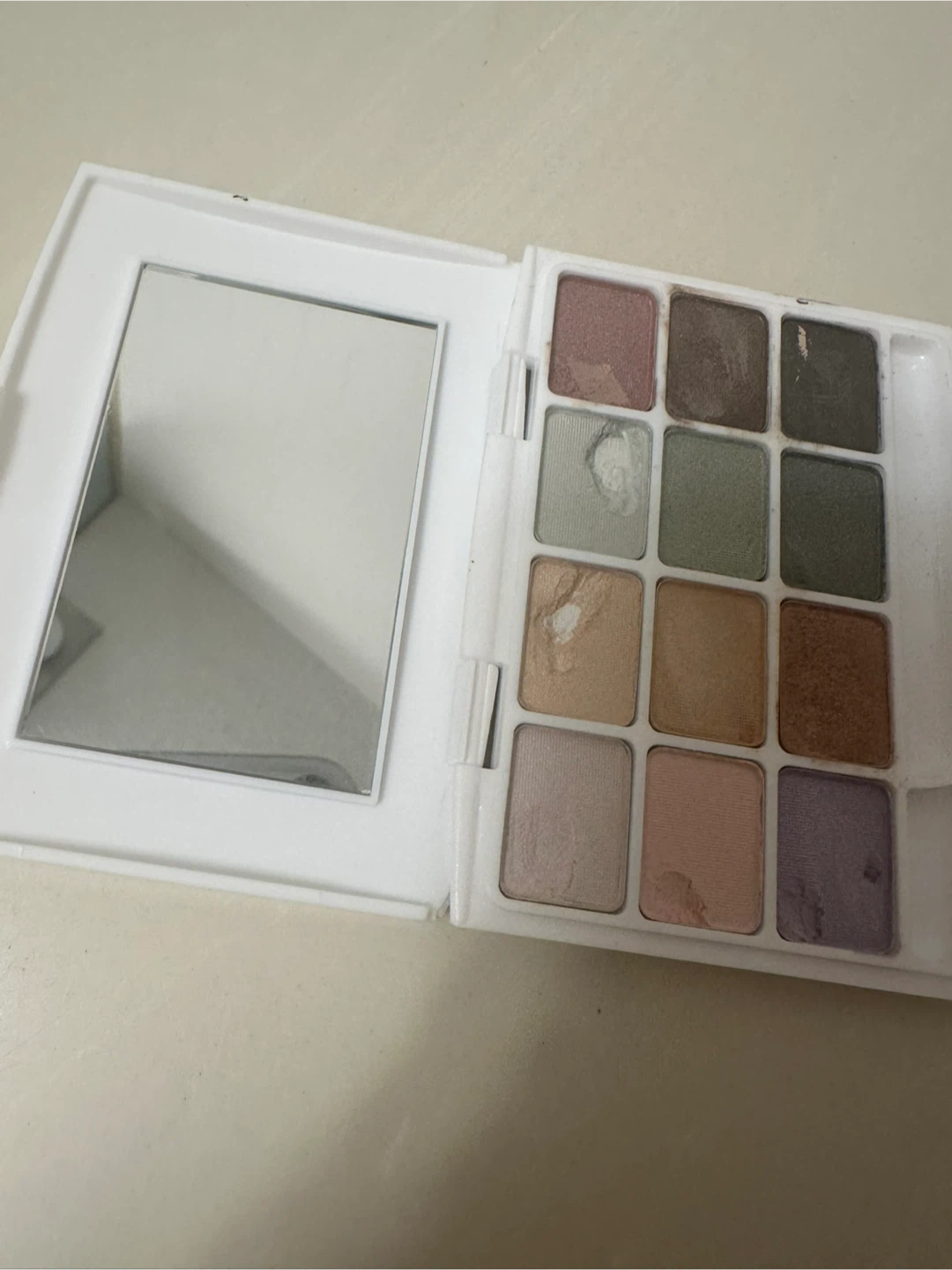 Japanese eyeshadow