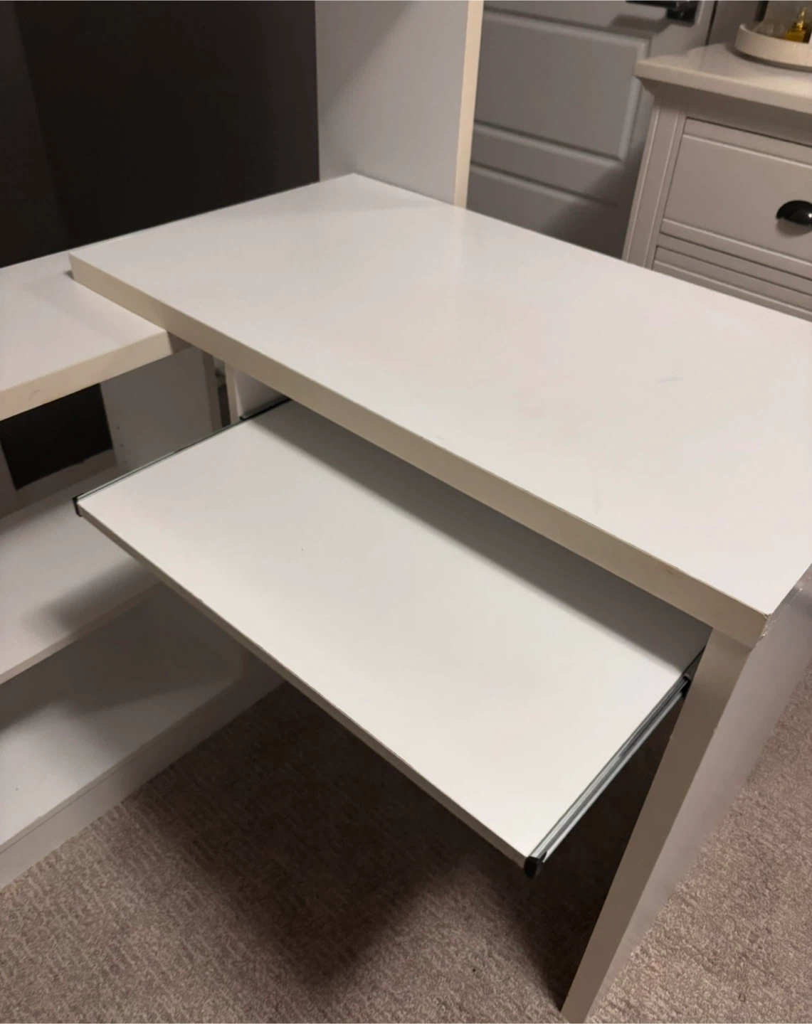 White Bookshelf Desk with Keyboard Tray - photo 3