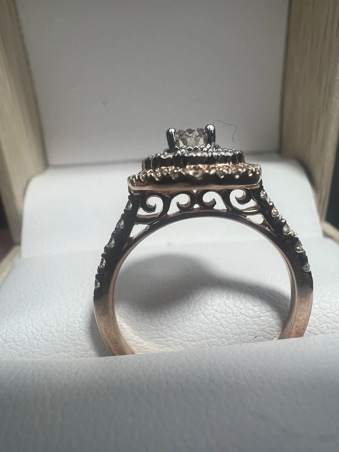 Rose Gold Diamond Engagement Ring - photo 5