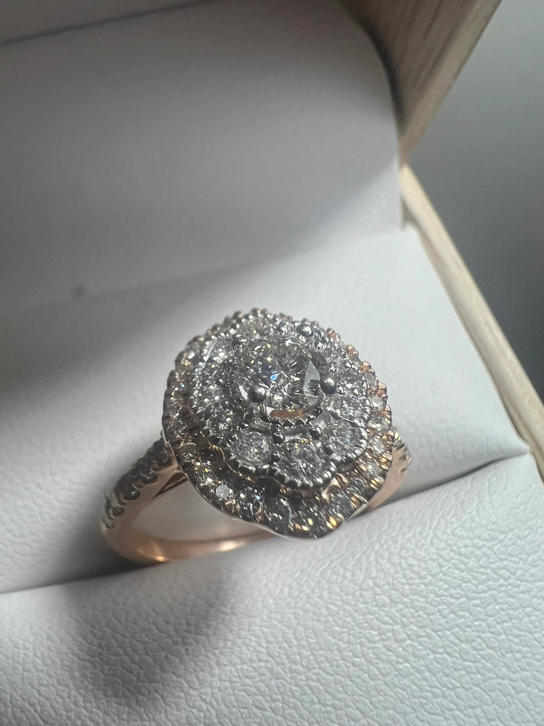 Rose Gold Diamond Engagement Ring - photo 4