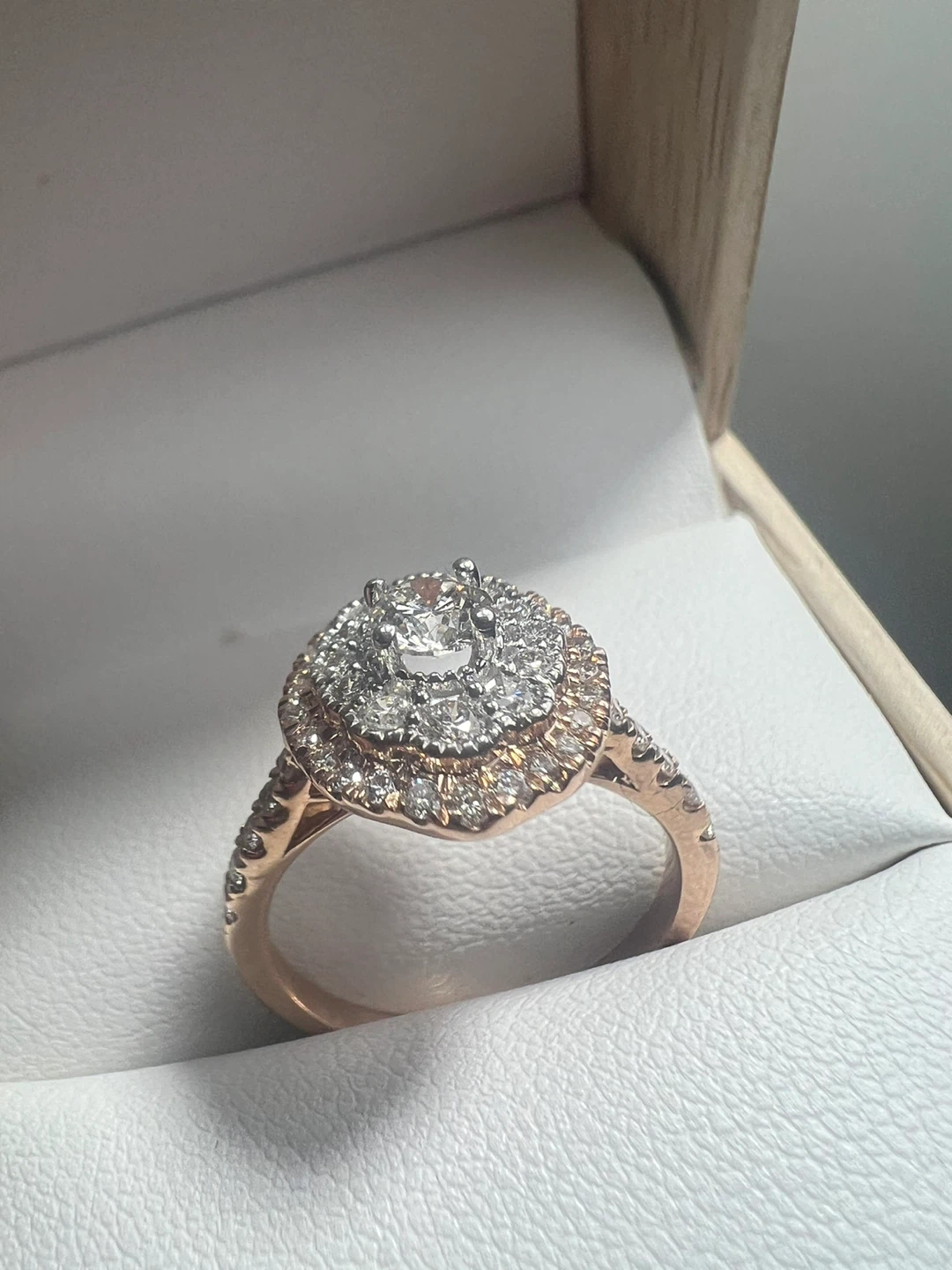 Rose Gold Diamond Engagement Ring - photo 2