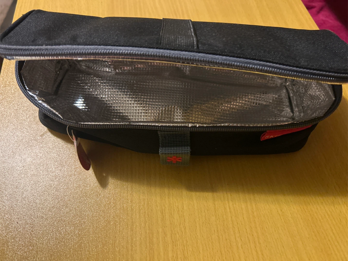 Skip Hop Insulated Lunch Bag with Containers and Freezer Pack