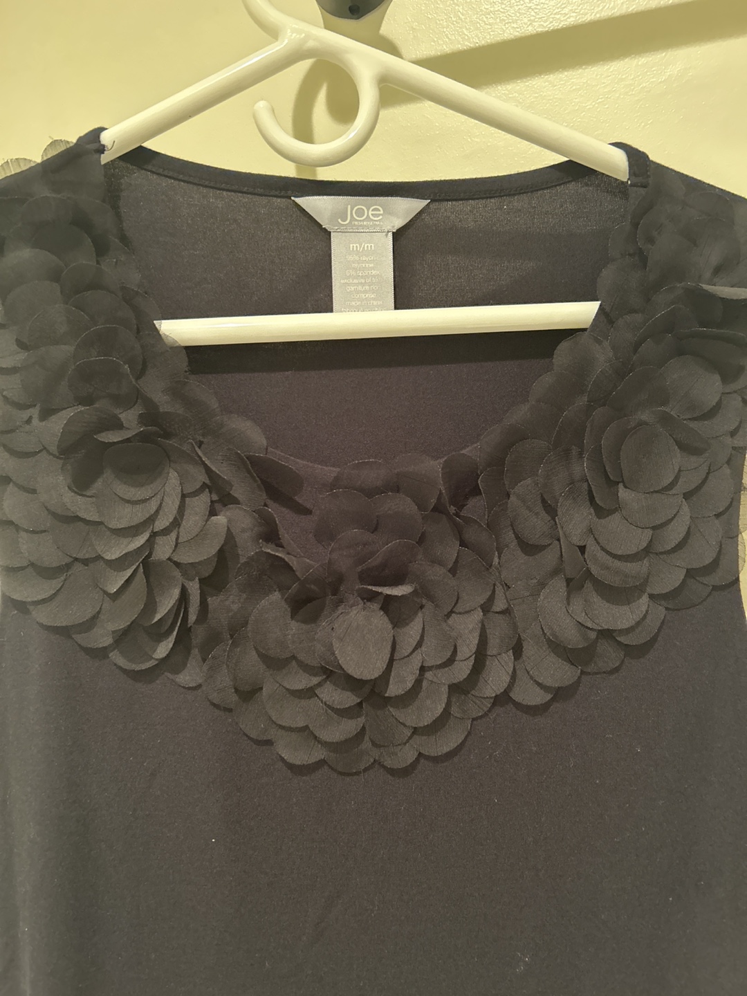 Joe Fresh Sleeveless Top with Floral Neckline - photo 3