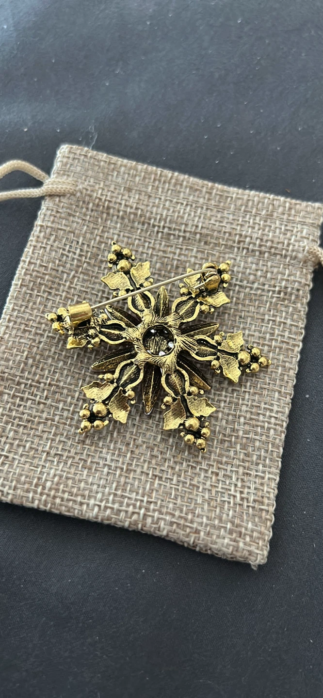 Red Poinsettia Snowflake Brooch with Crystals - photo 2