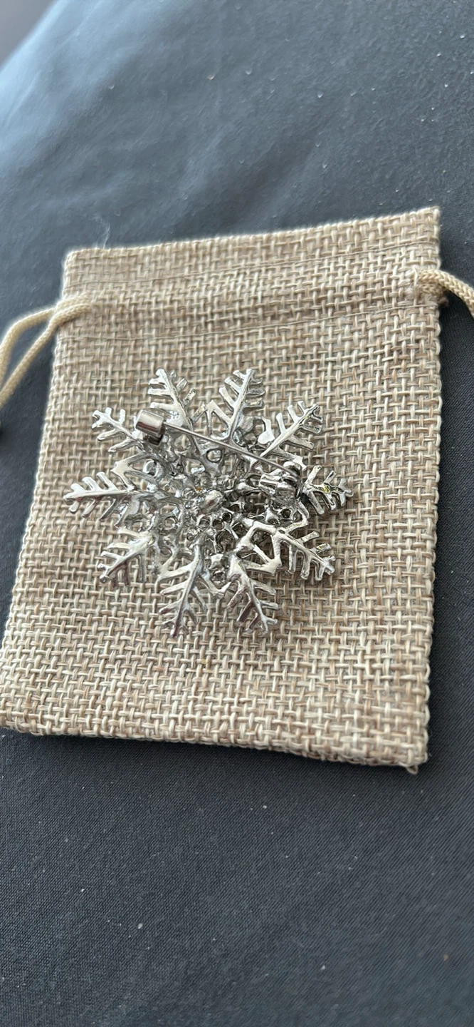 Snowflake Brooch with Pearls - photo 2