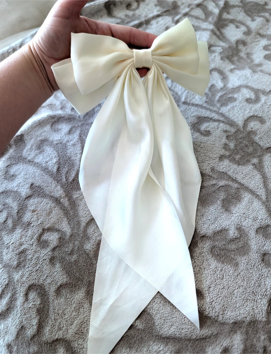 Creamy White bridal Hair Bow Clip