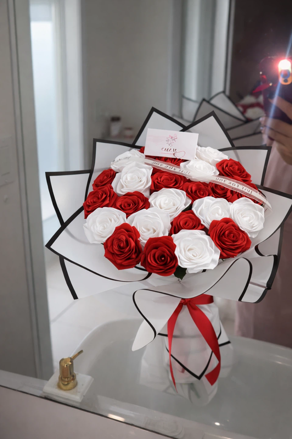 Curie Red and White Rose Bouquet - photo 2