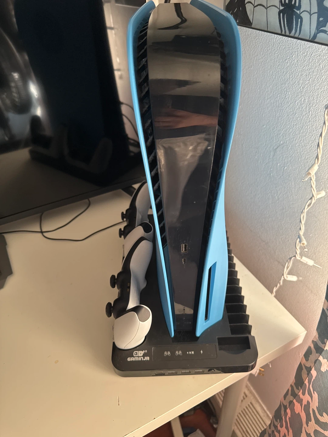 Gaminja Charging Dock for PS5 Controllers - photo 2