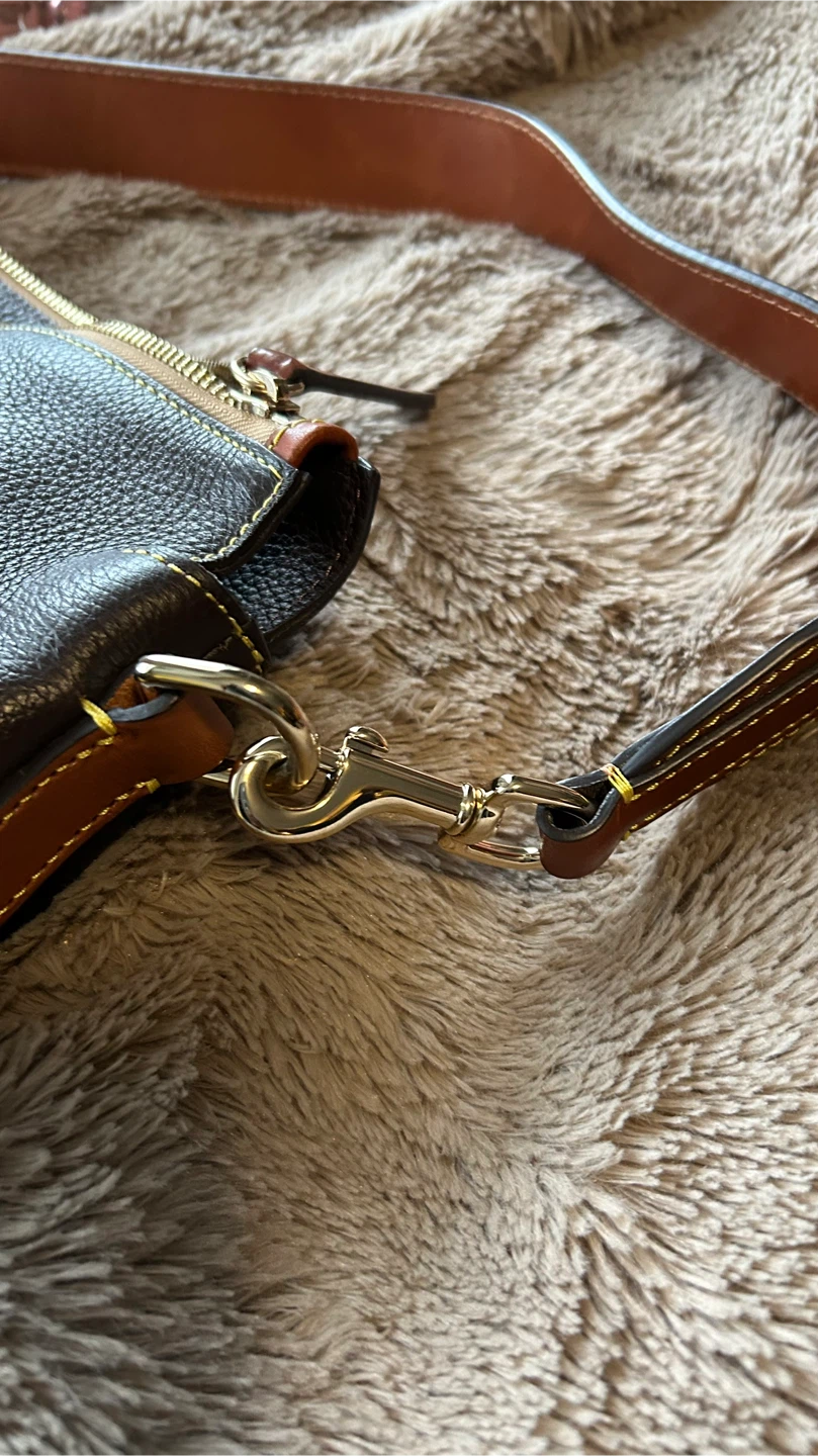 Dooney & Bourke Pebbled Leather Shoulder Bag 🏆 - photo 3