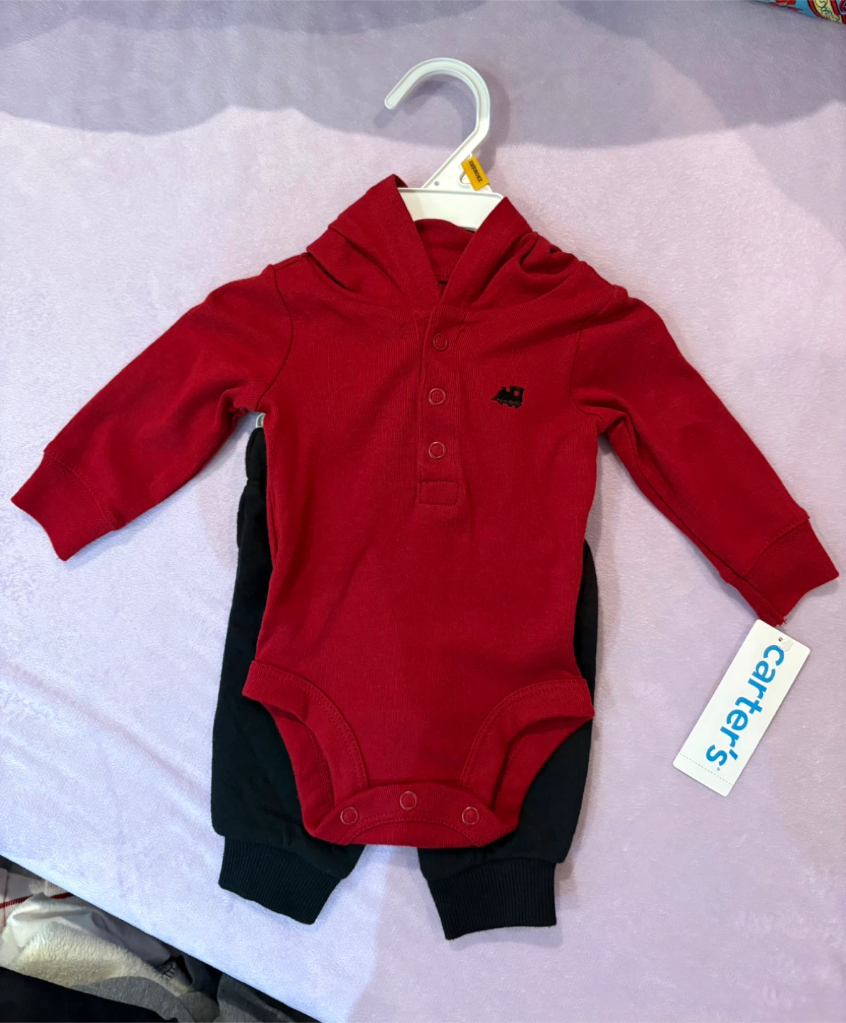 New with tag baby boy clothes New Born long sleeve NWT giftable