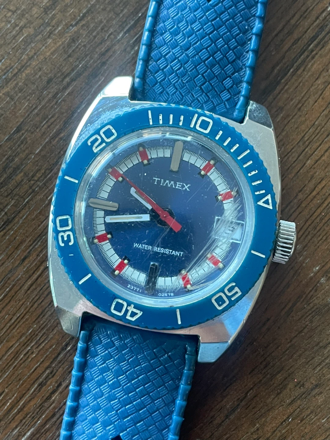 Vintage Timex Water Resistant Dive Watch - photo 4