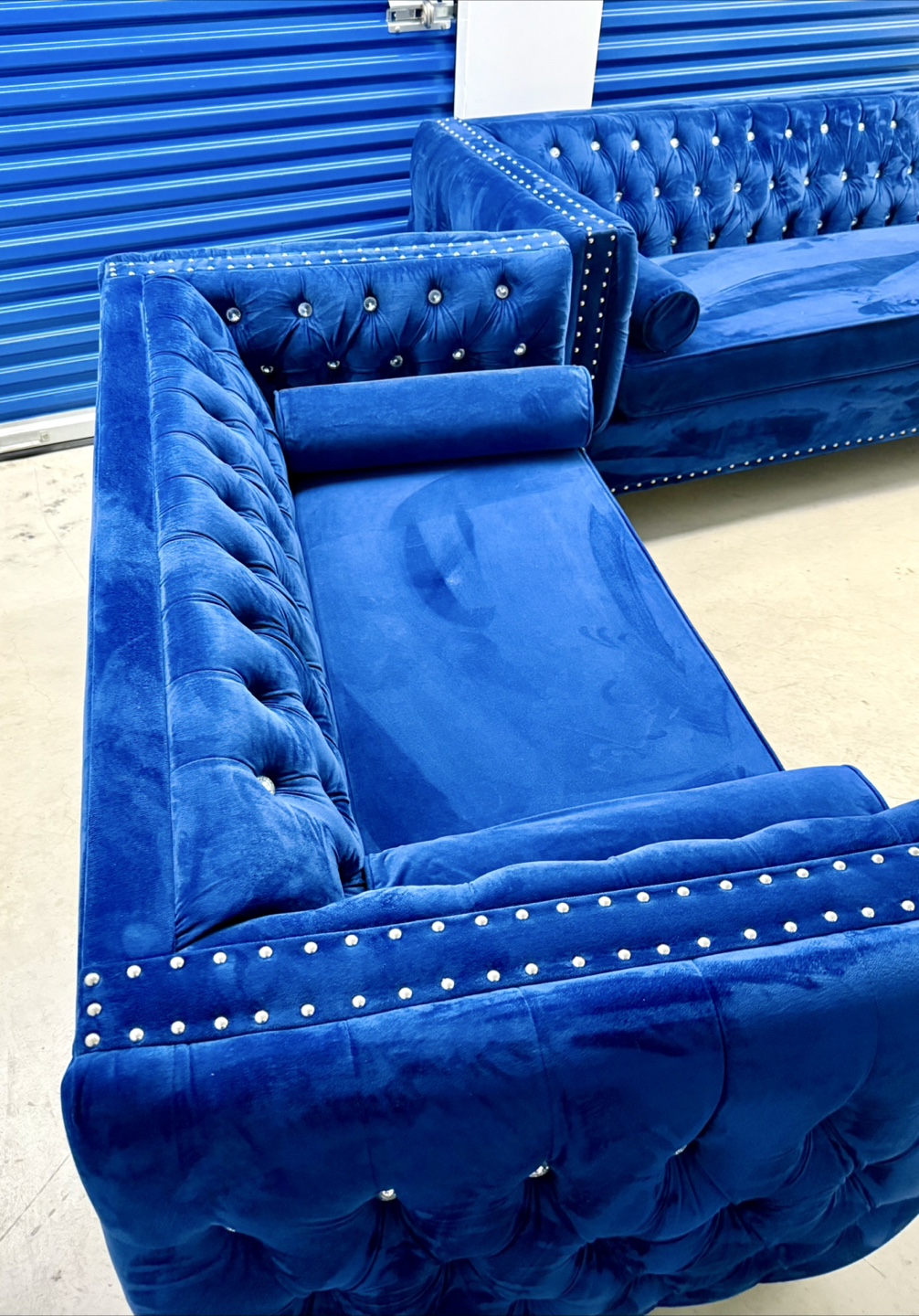 Blue Velvet Chesterfield Sofa - photo 2