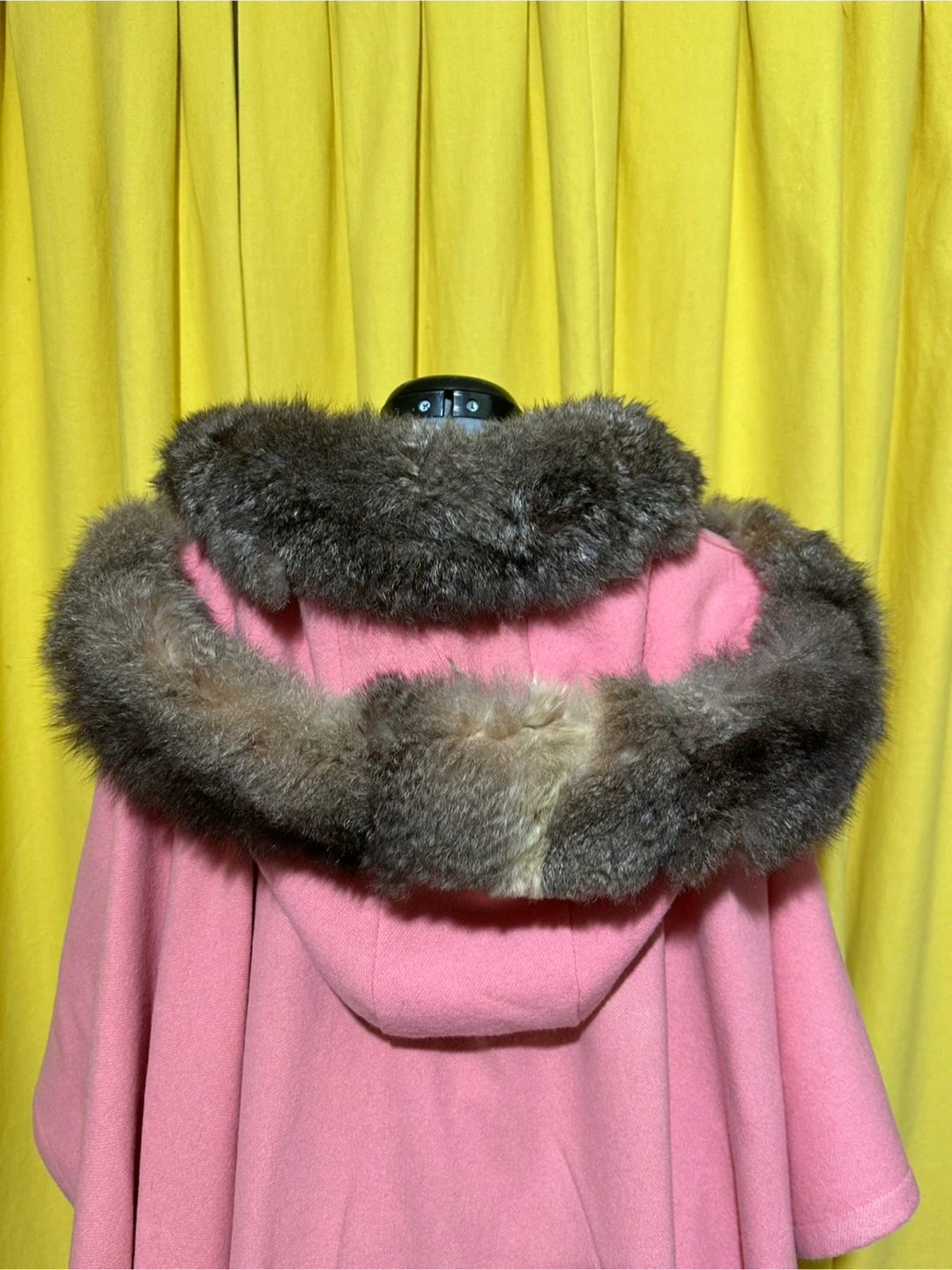 Pink Cape with Rabbit Fur Trim and Hood 100% wool - photo 3