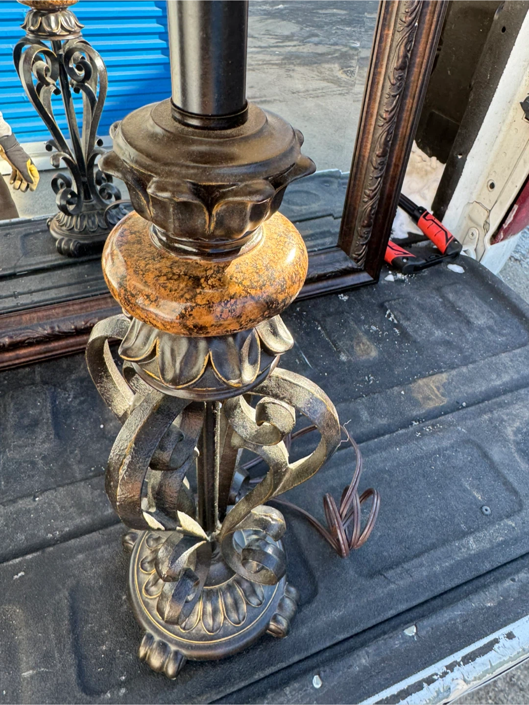 Set of 2 Vintage Ornate Table Lamps - photo 5