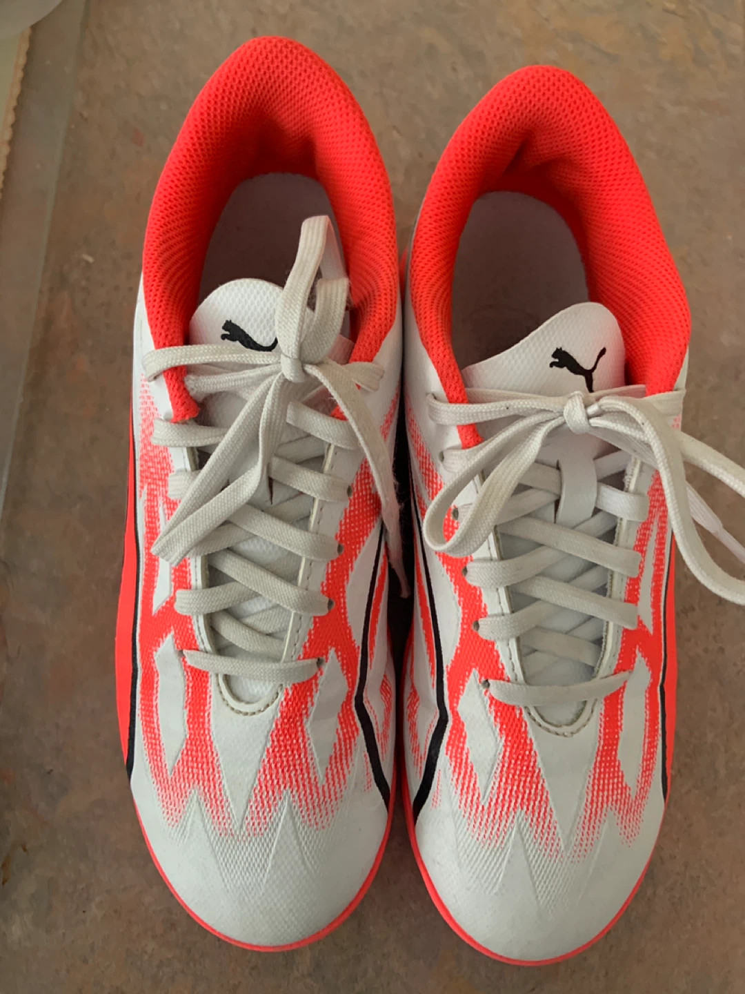 Puma Soccer Cleats White/Coral Youth Size 4