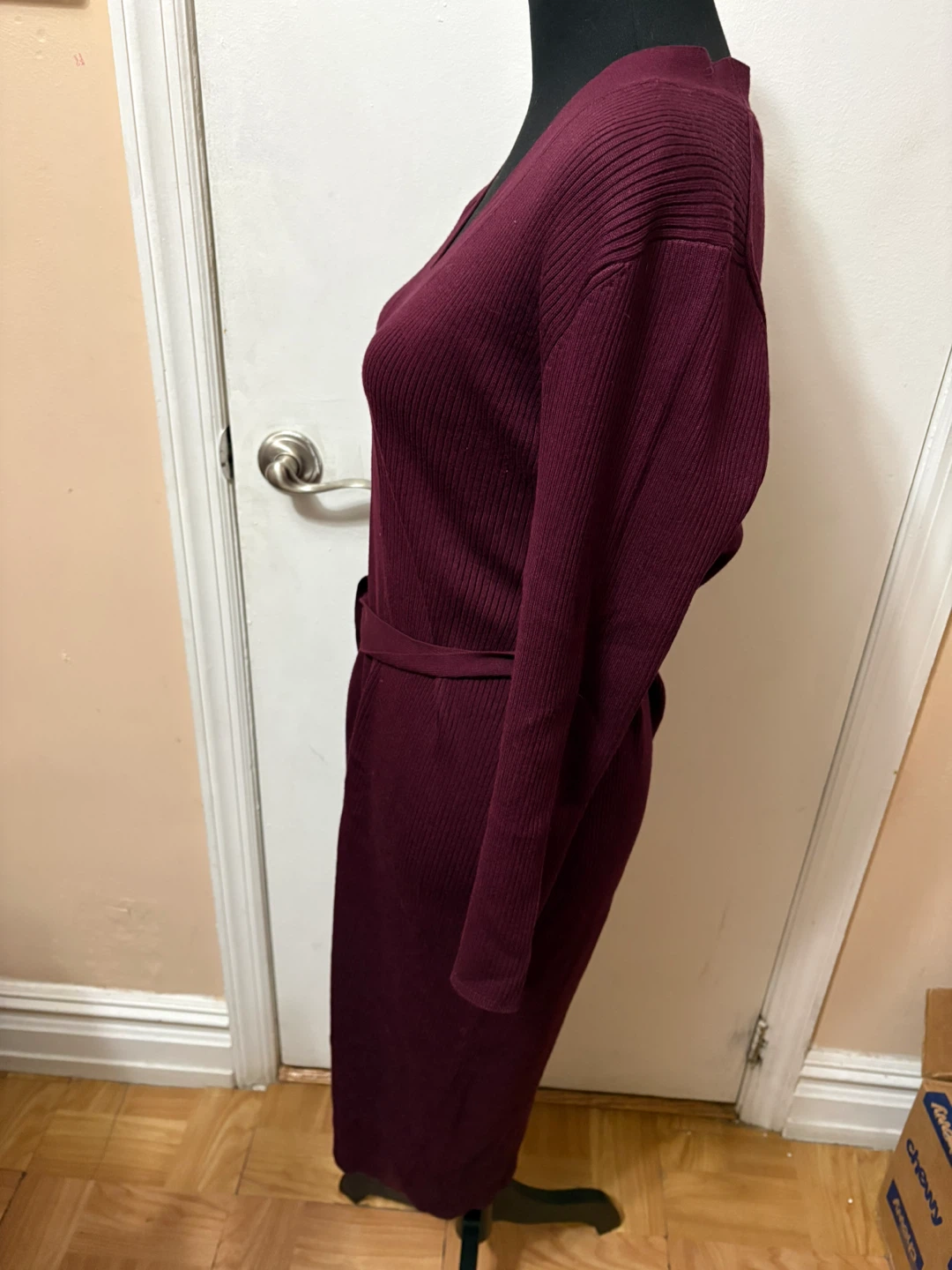 Women's Burgundy Ribbed Knit Belted Midi Dress - photo 4