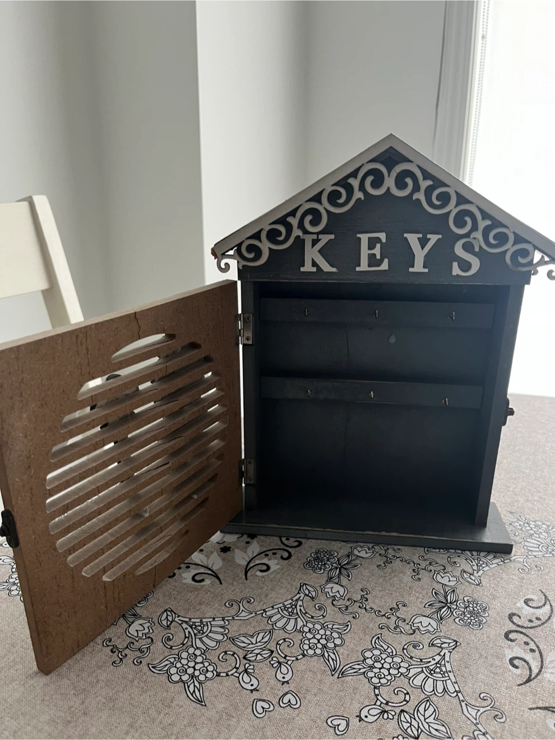 Decorative Wooden Key Holder - photo 2