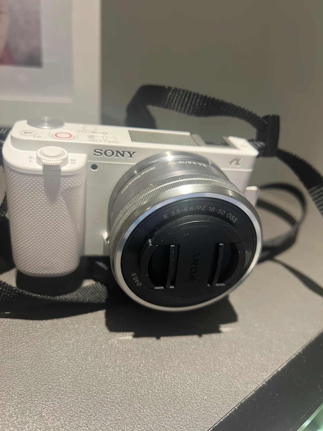 Sony ZV-E10 Mirrorless Camera with 16-50mm Lens - White