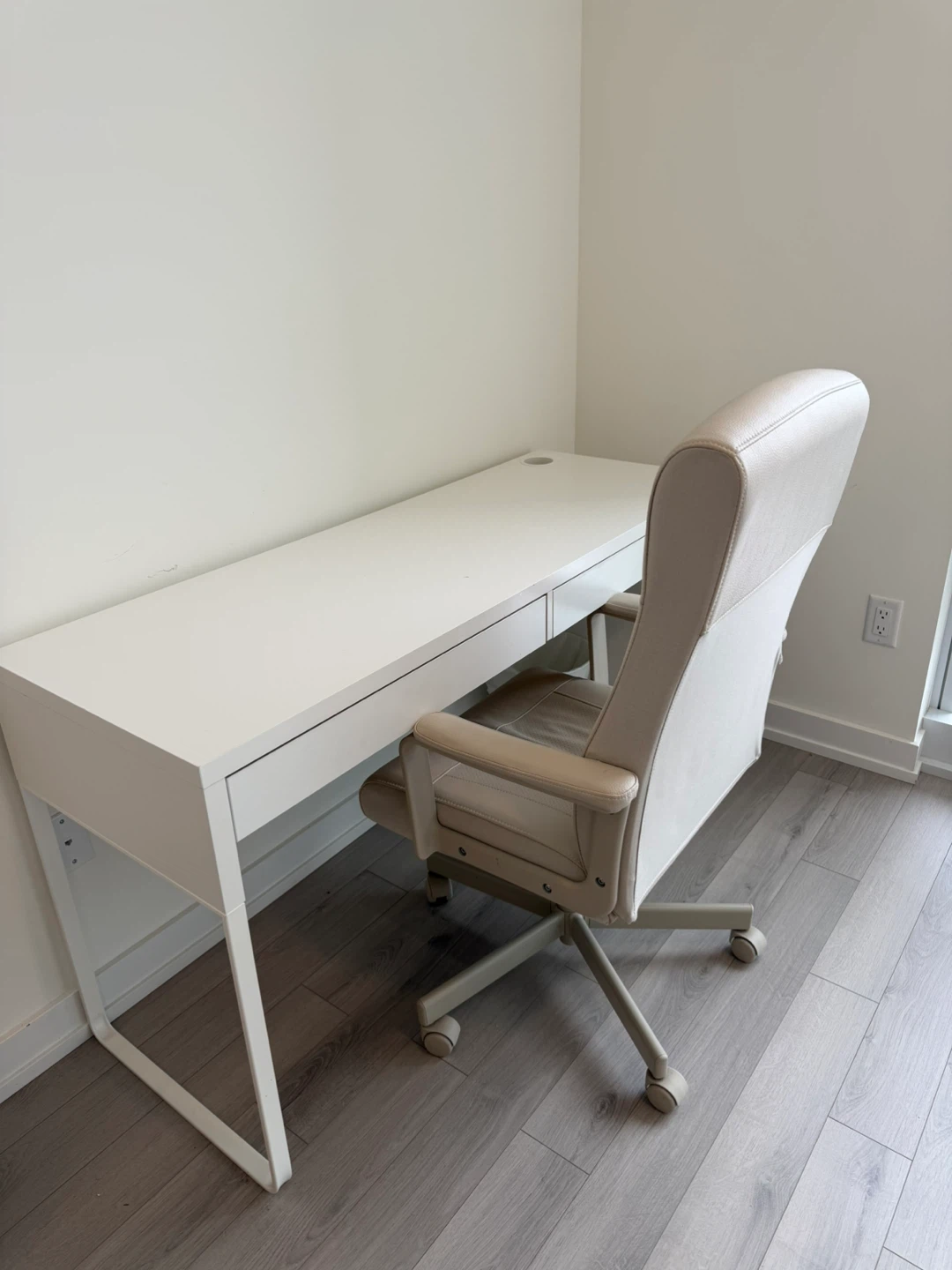 Office desk/ chair set