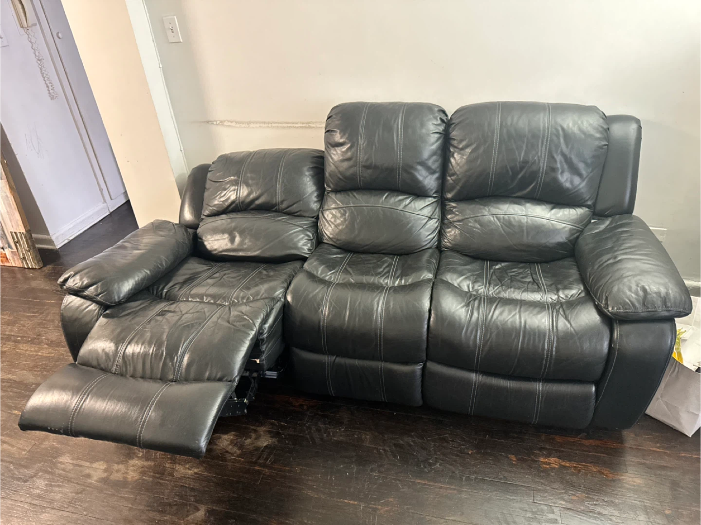 Black Leather Power Reclining Sofa – Great Condition