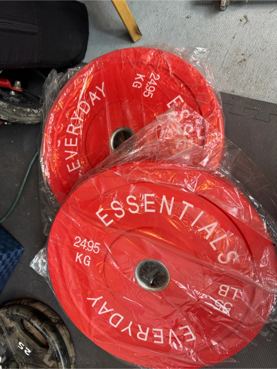 Everyday Essentials Red Weight Plates (24.95 KG / 55 LB) - photo 3