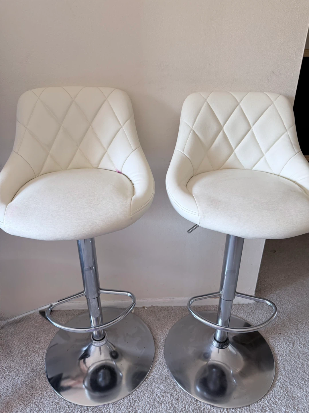 Set of 2 White Adjustable Bar Stools