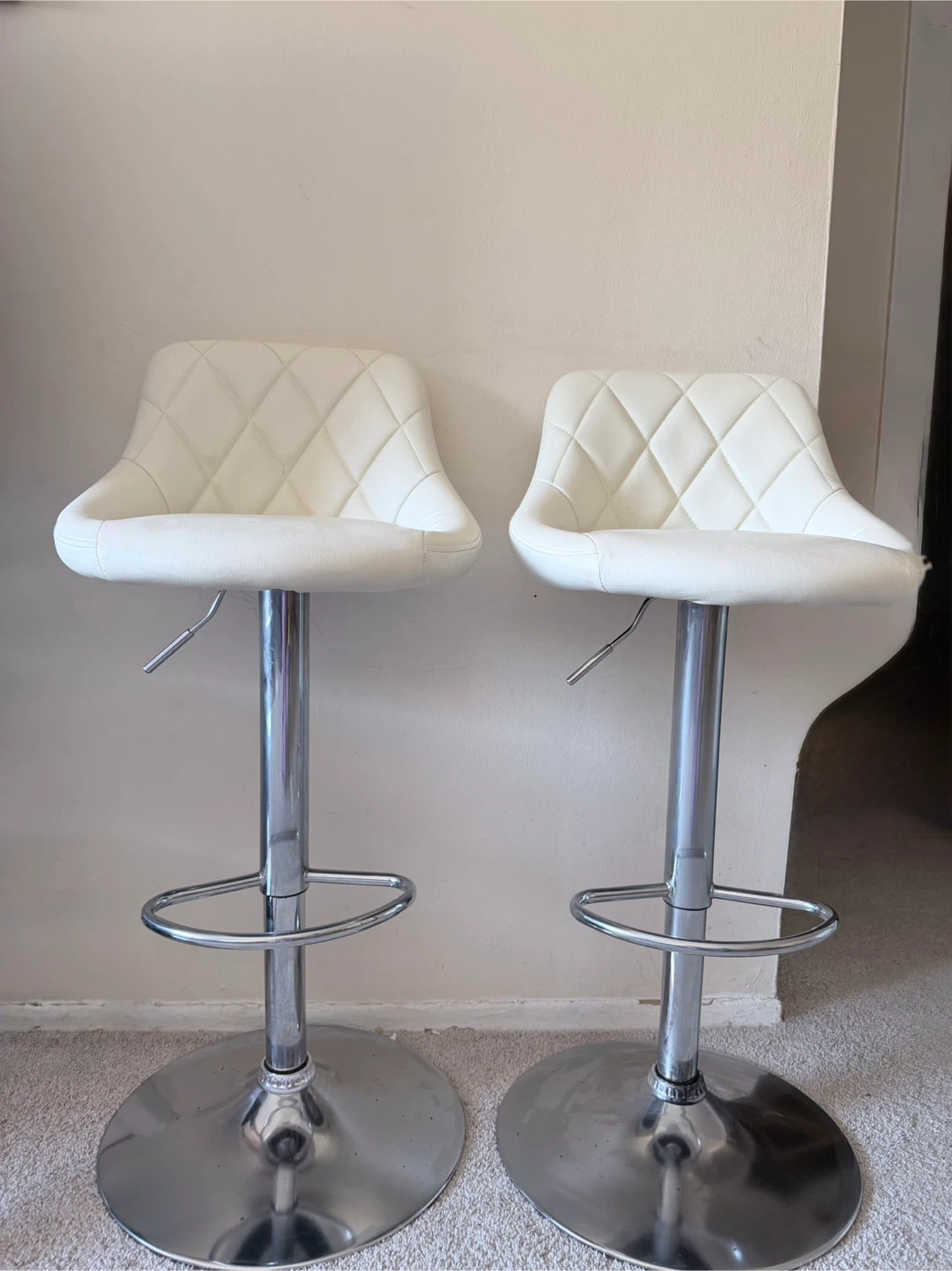 Set of 2 White Adjustable Bar Stools - photo 3