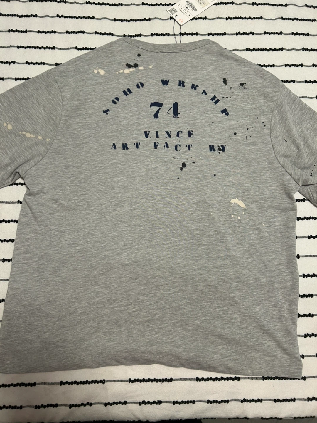 Grey Zara T-Shirt with Paint Splatter and '71' Graphic - Size L - photo 3