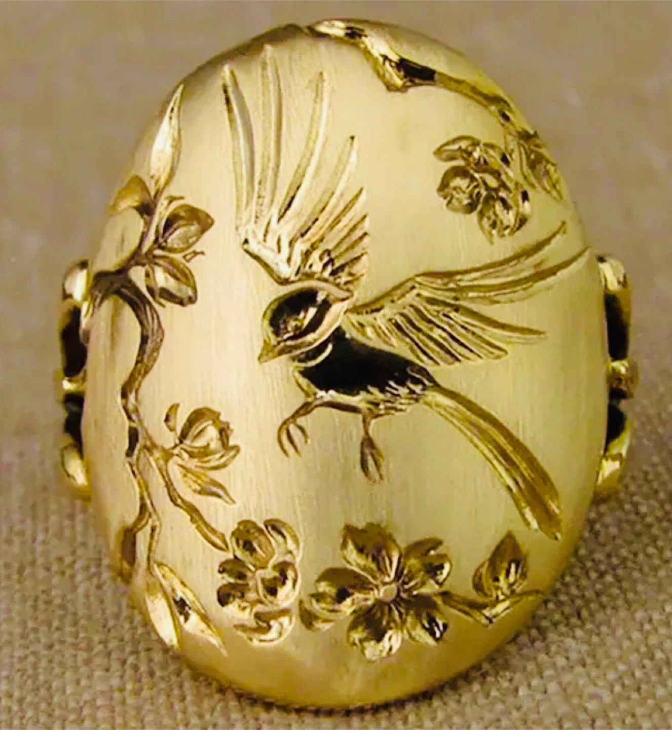 Ring new