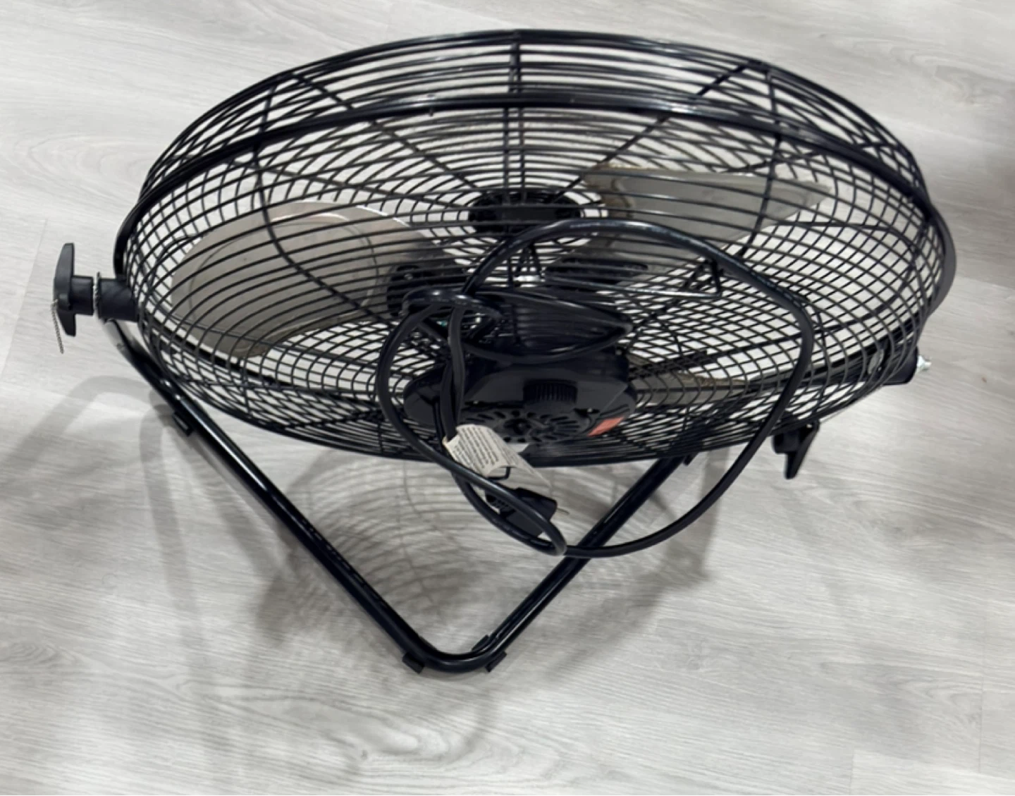 Black Metal Floor Fan - photo 2