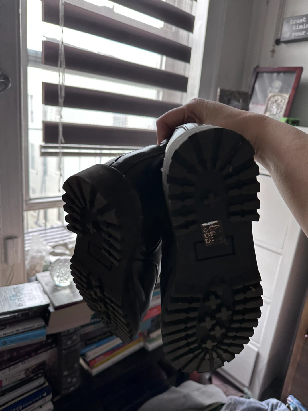 Black Leather Lace-Up Combat Boots - photo 4