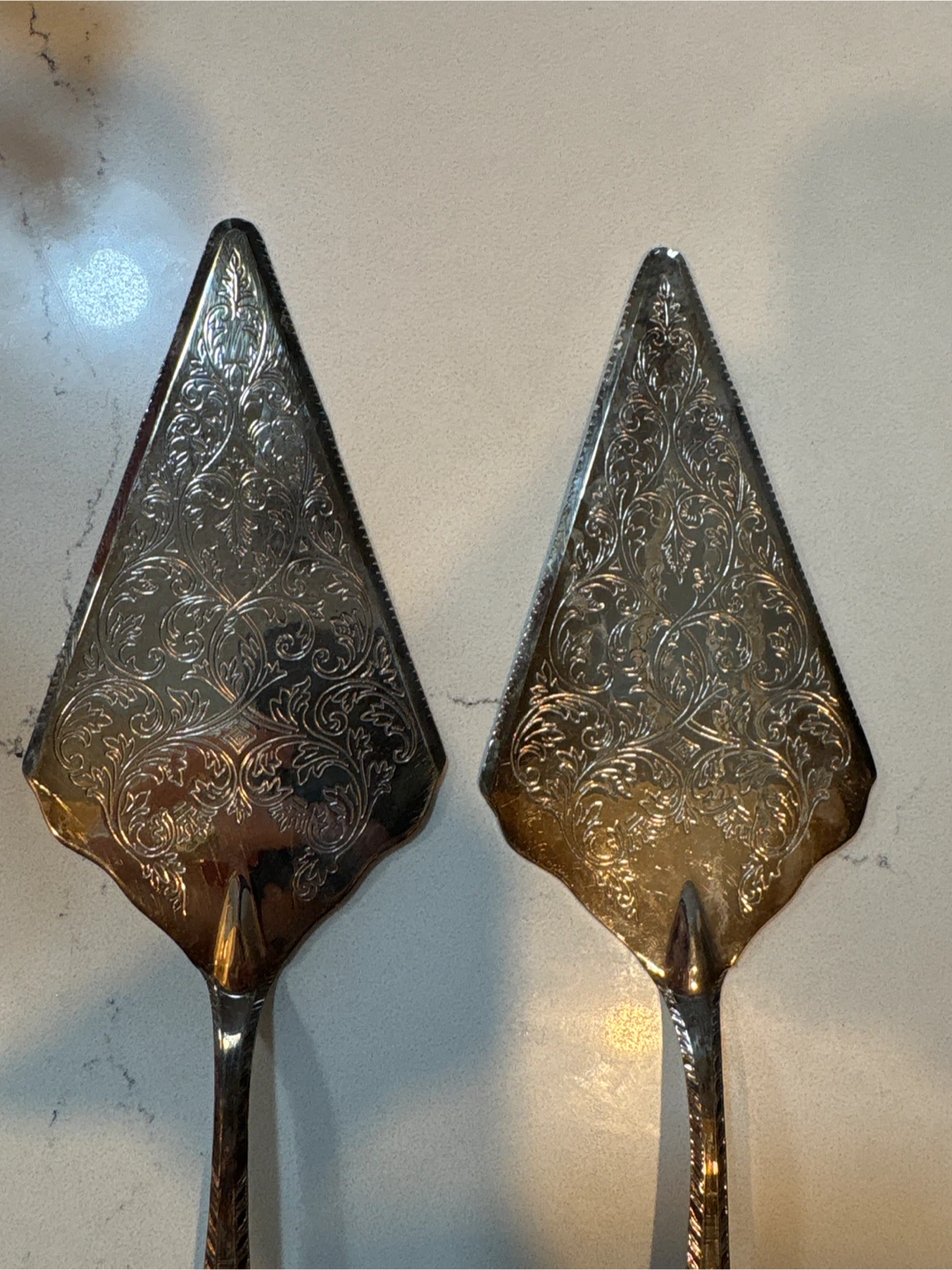 Silver-Plated Cake Server Set with Ornate Design - photo 2