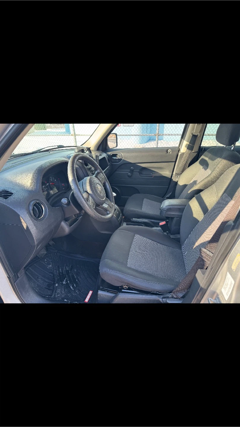 2013 Silver Jeep Patriot - photo 2
