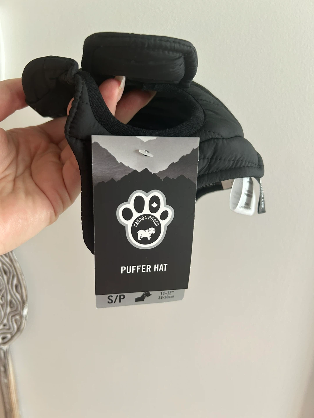 Canada Pooch Black Puffer Hat - Size S/P - photo 3