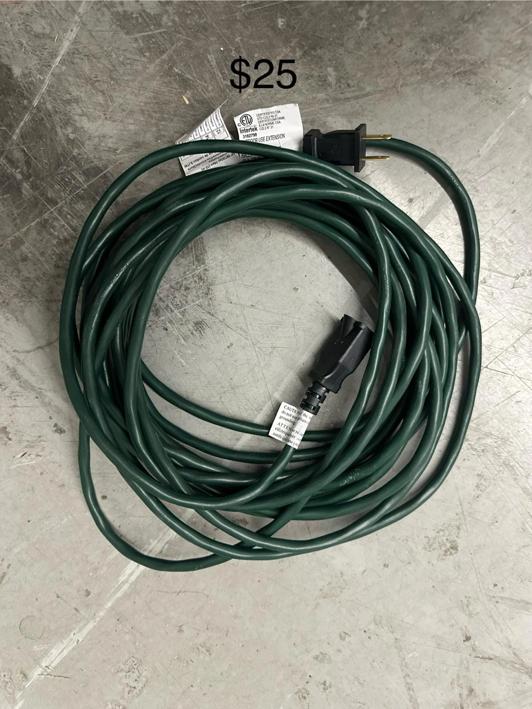 Green Outdoor Extension Cord 14/3 SJTW 100ft