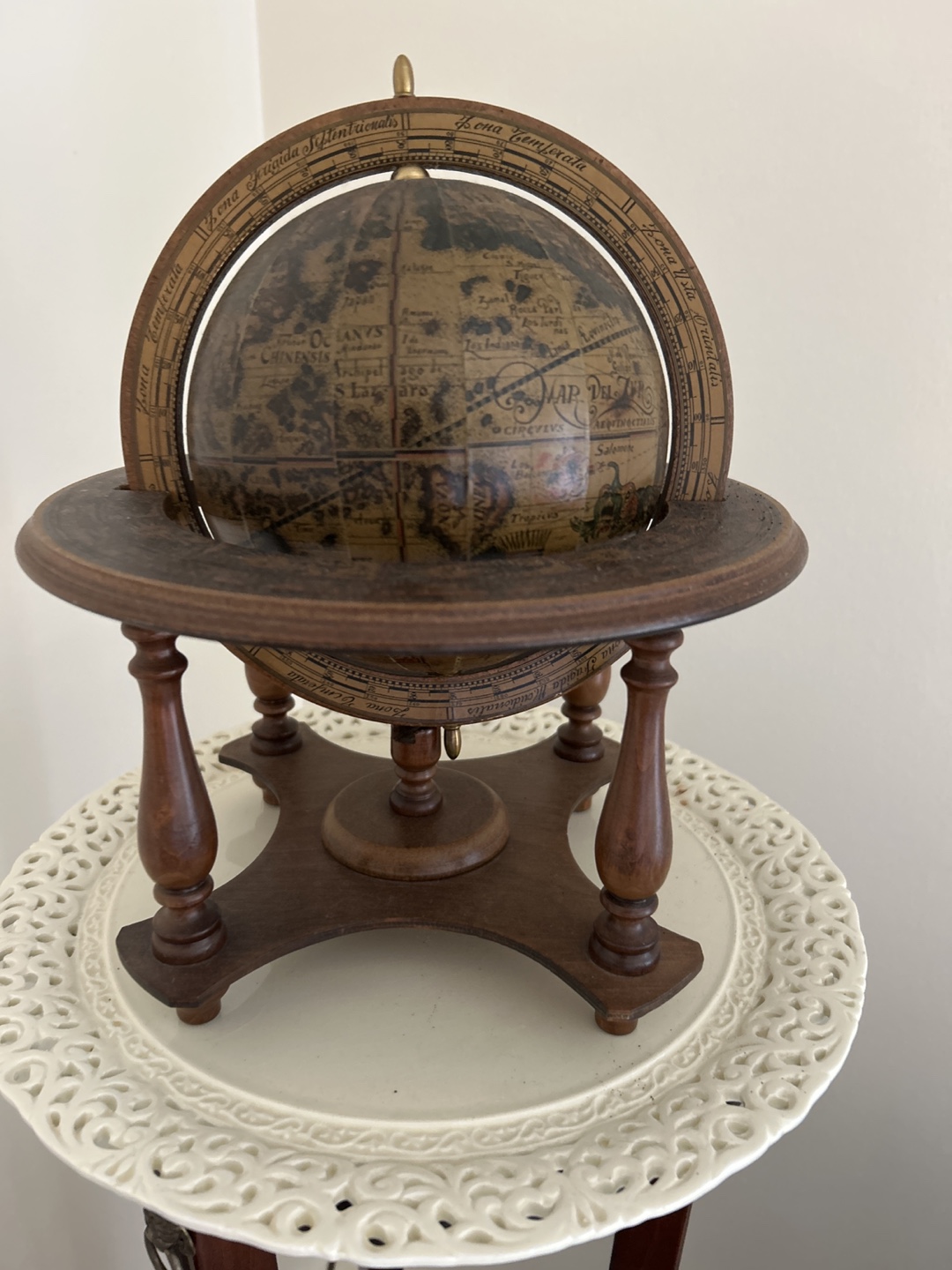 Vintage Zodiac Astrology Desktop Globe w/ Stand