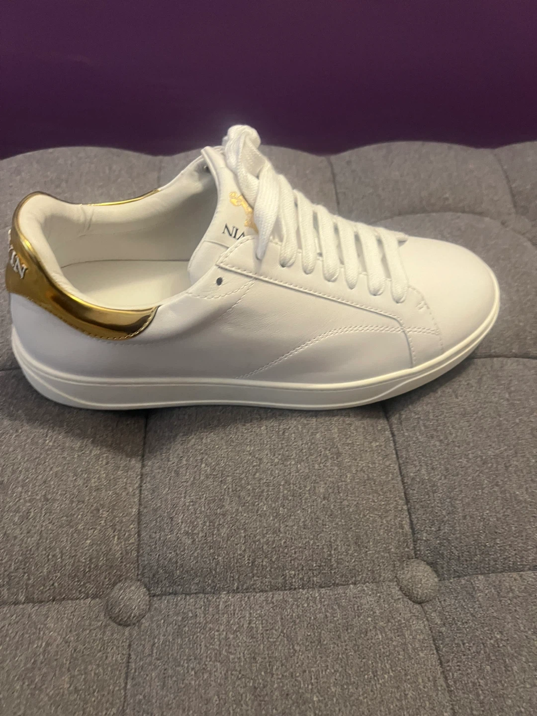 Lanvin White Leather Low Top Sneakers with Gold Heel Detail - photo 3