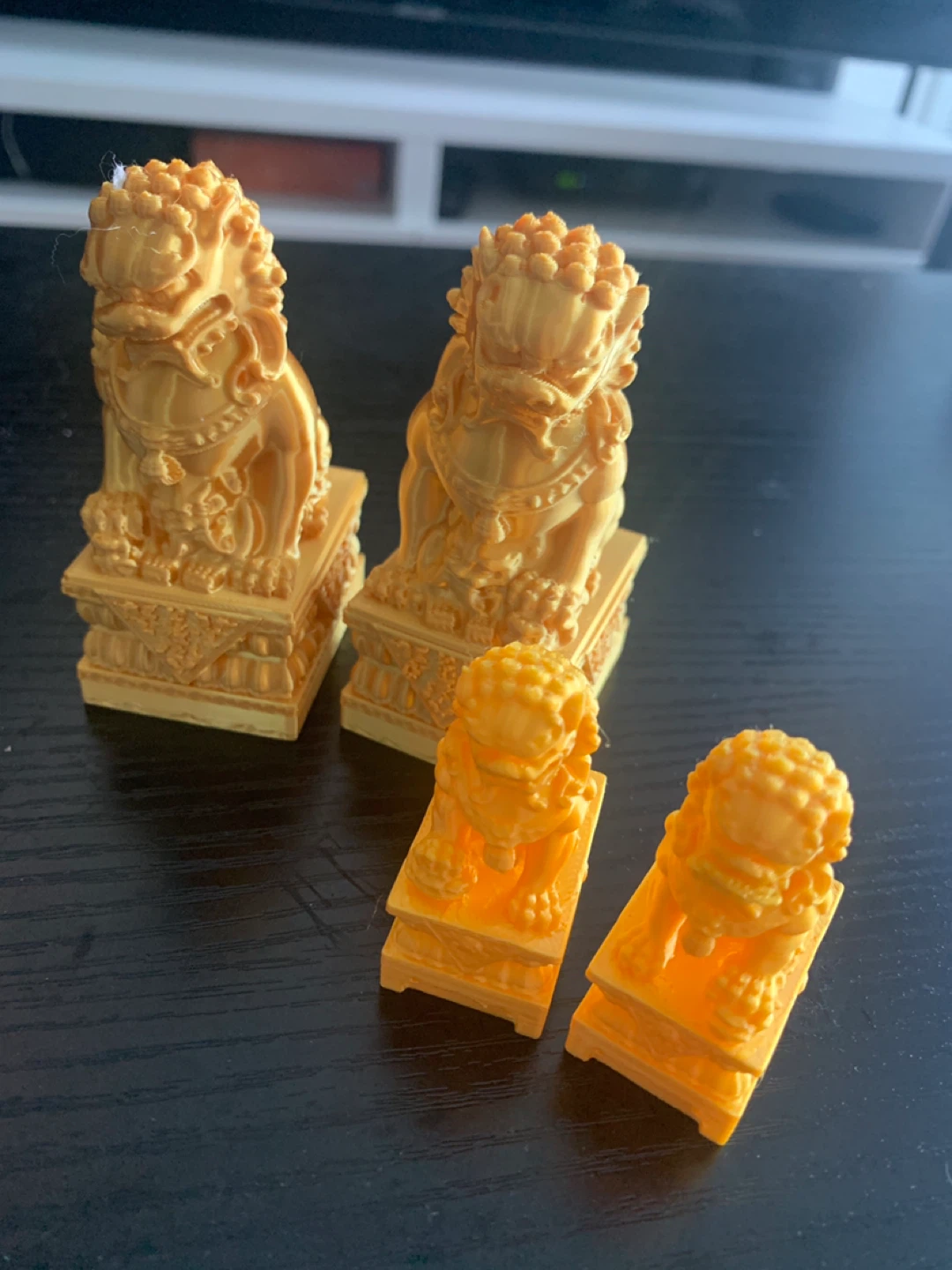 ‼️MOVING SALE‼️Set of 4 Orange Foo (Fu) Dog Figurines - photo 3
