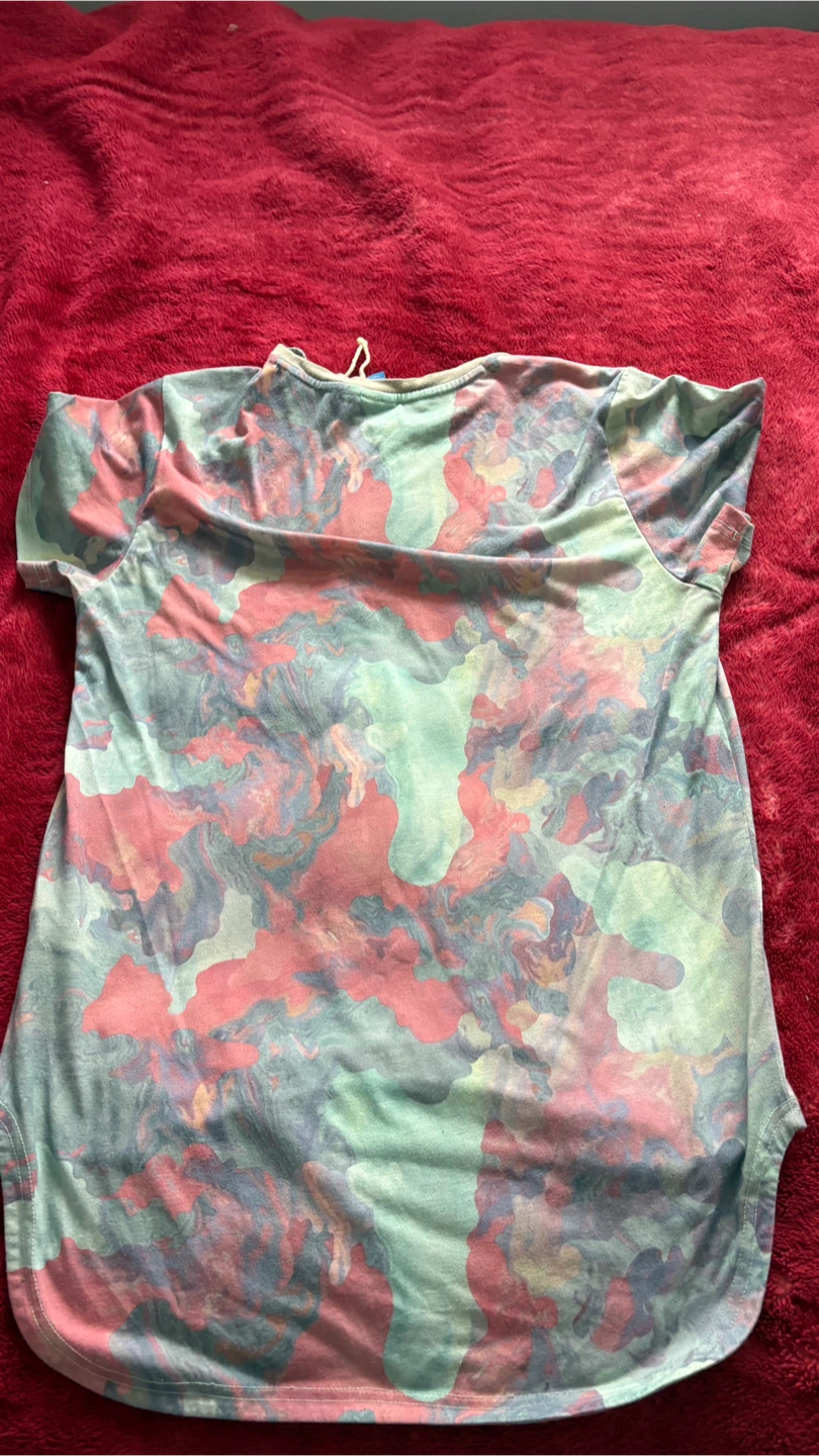 Adidas Graphic T-Shirt 🥕❤️ - photo 3