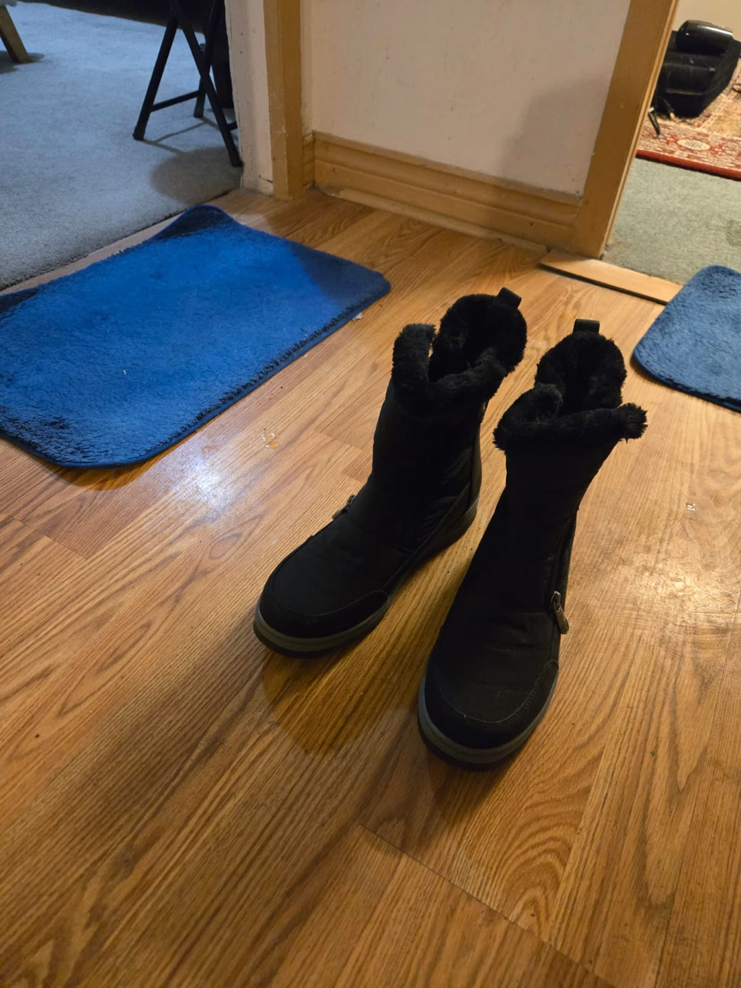 Black Winter Boots with Fur Trim