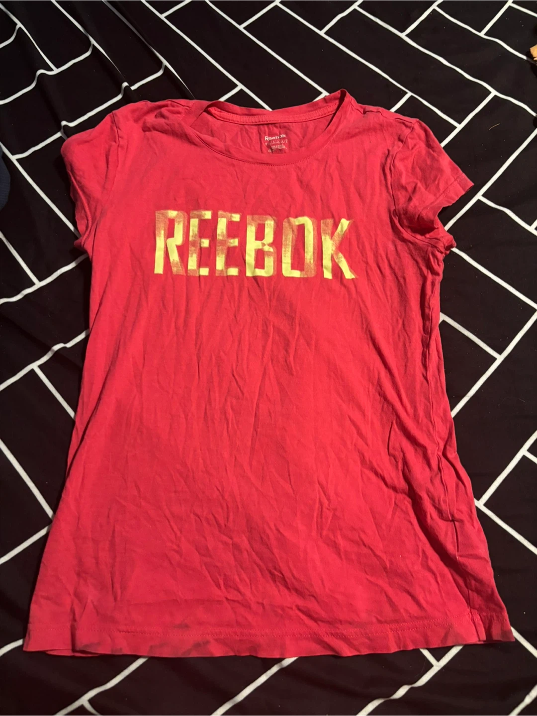 Reebok Women's Pink Graphic T-Shirt