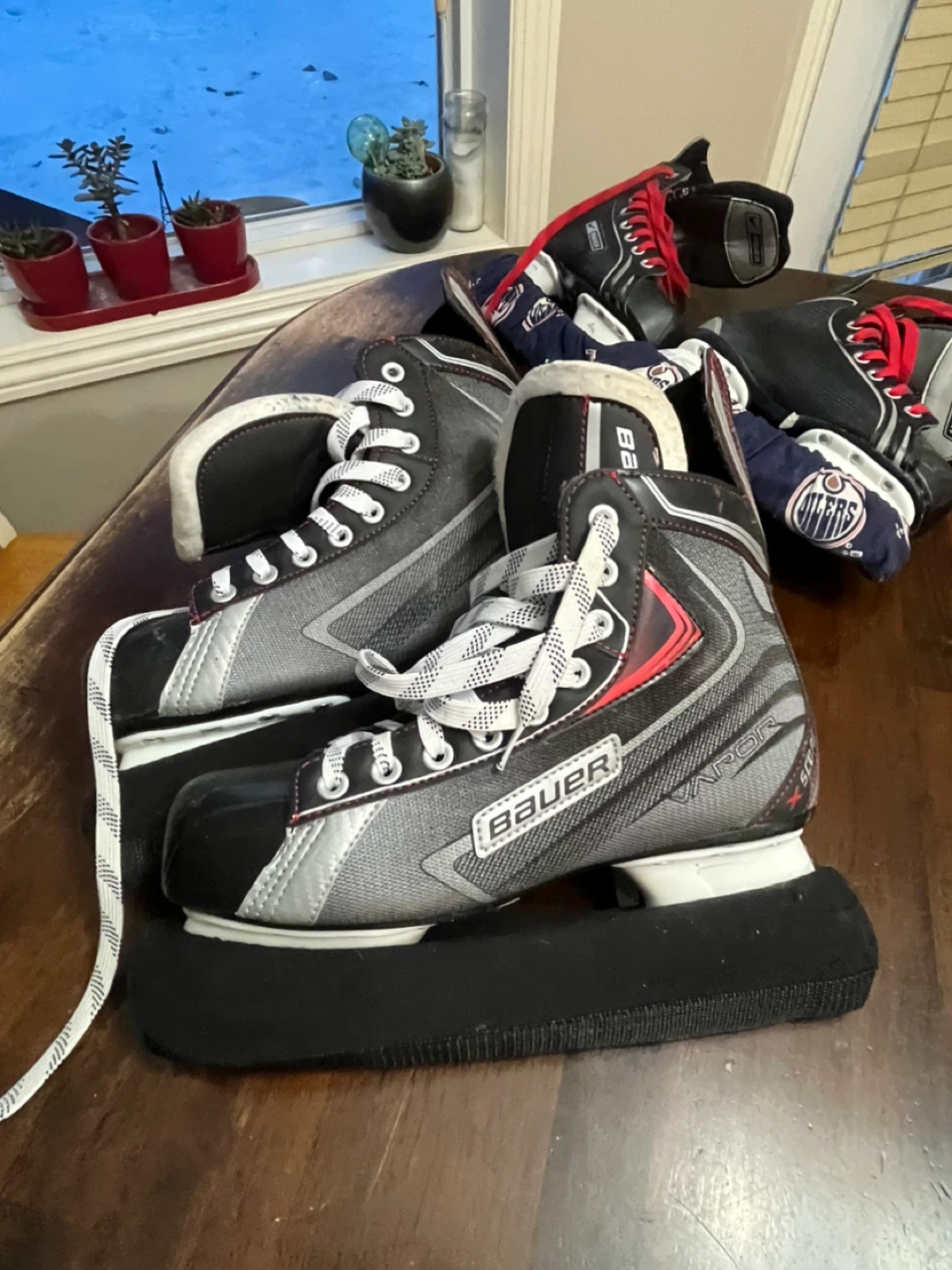 Bauer Vapor Hockey Skates