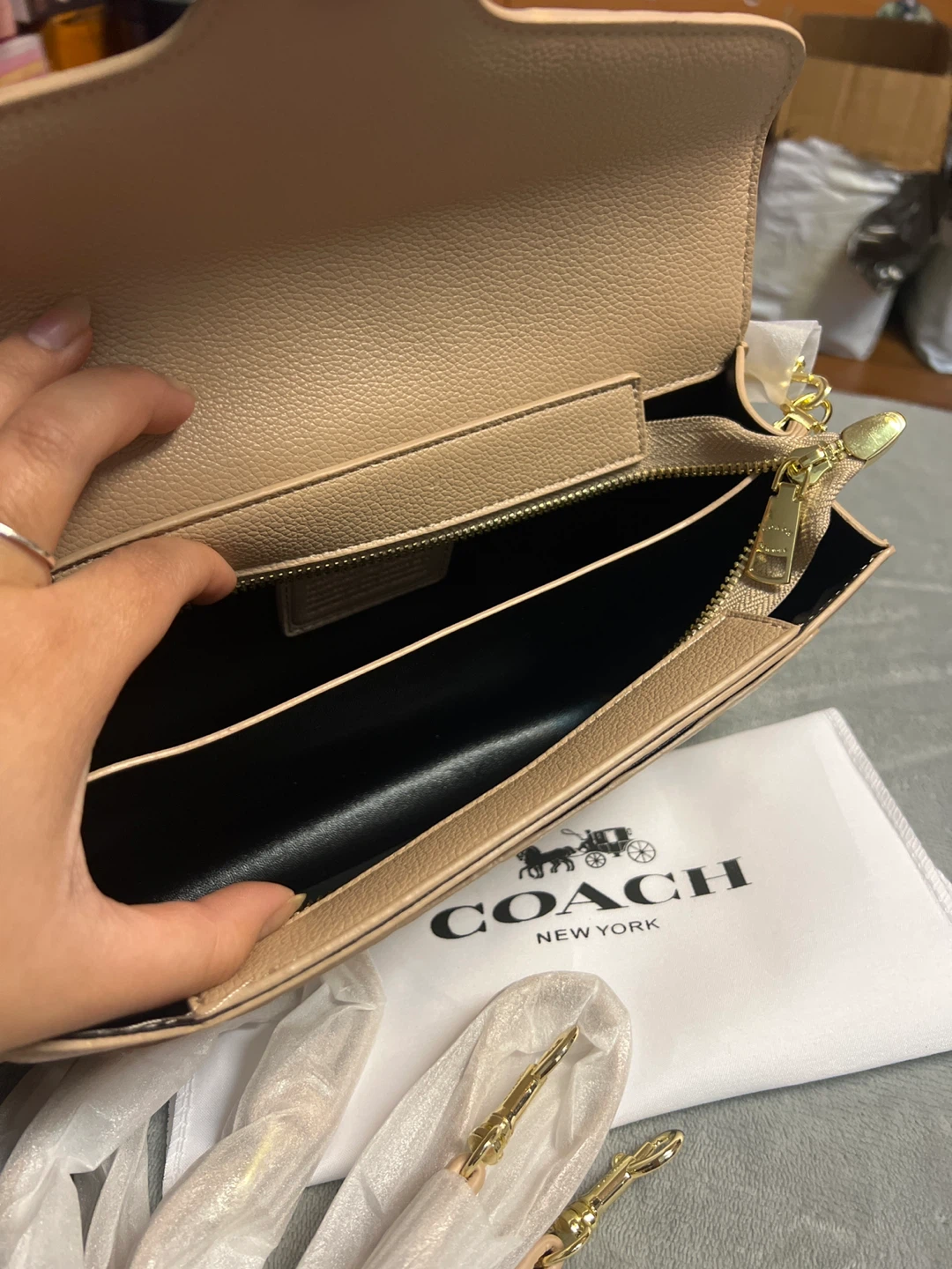 Coach New York tabby Leather Shoulder Bag - photo 3