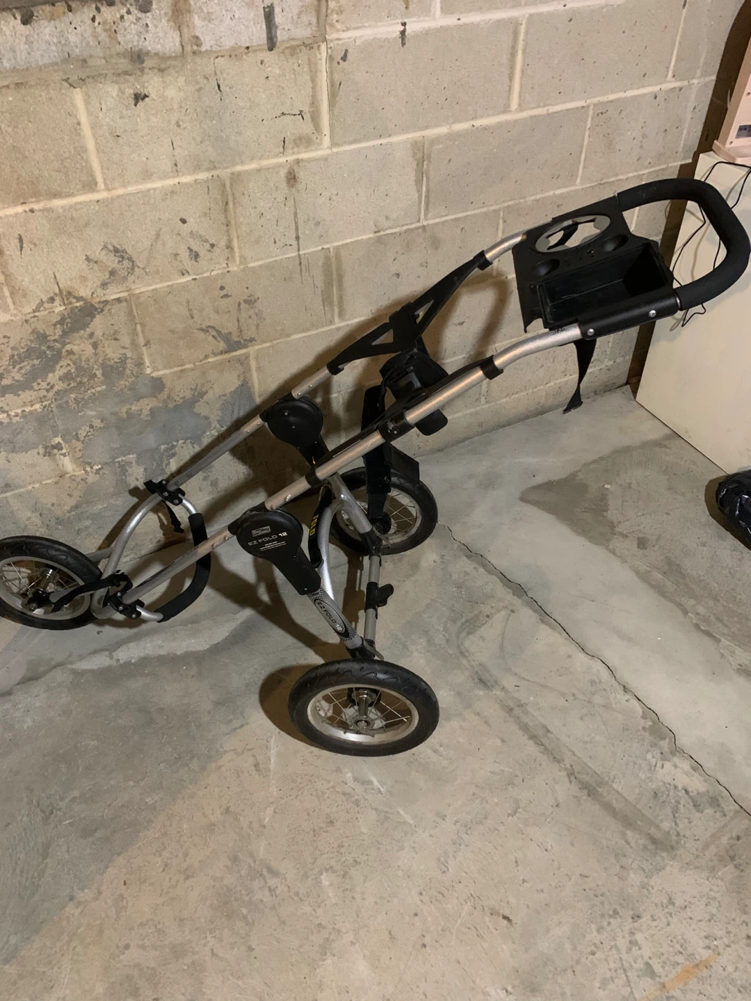 EZ-Fold 12 Golf Push Cart