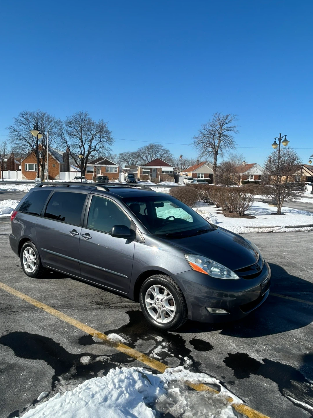 2006 Toyota Sienna XLE Minivan 4D - photo 4