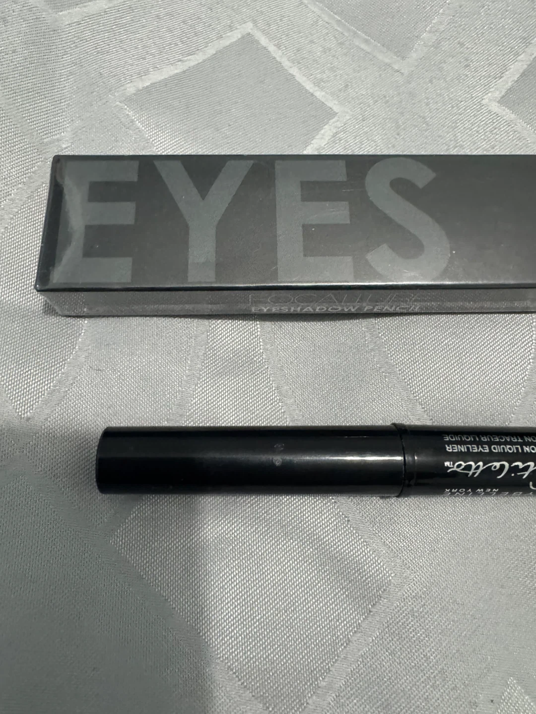Maybelline Stiletto Liquid Eyeliner & Awrose Eyeshadow Stick - photo 4